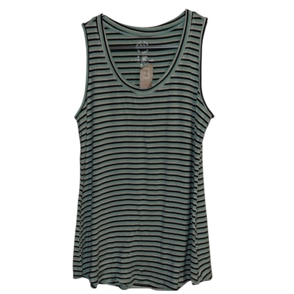 🌺NWT/ MAURICES 24/7 TANK